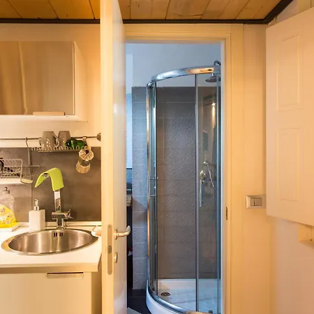 Milano's Navigli Studio Apartamento *