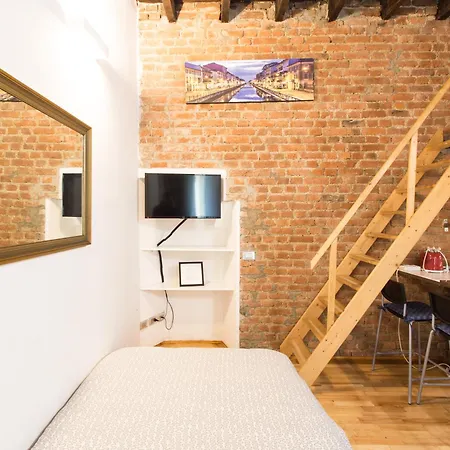 Milano's Navigli Studio