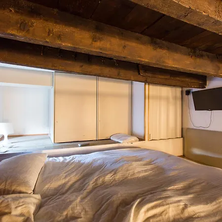 Milano's Navigli Studio Apartamento *